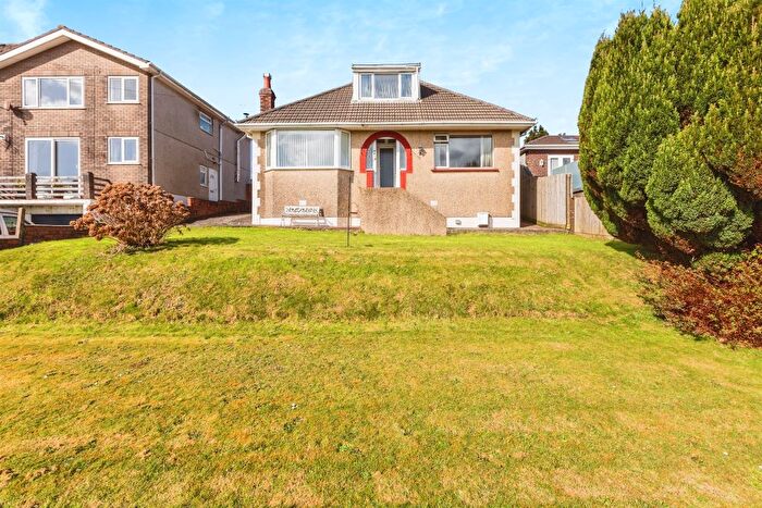 3 Bedroom Detached Bungalow For Sale In Trewyddfa Road, Morriston, Swansea, SA6