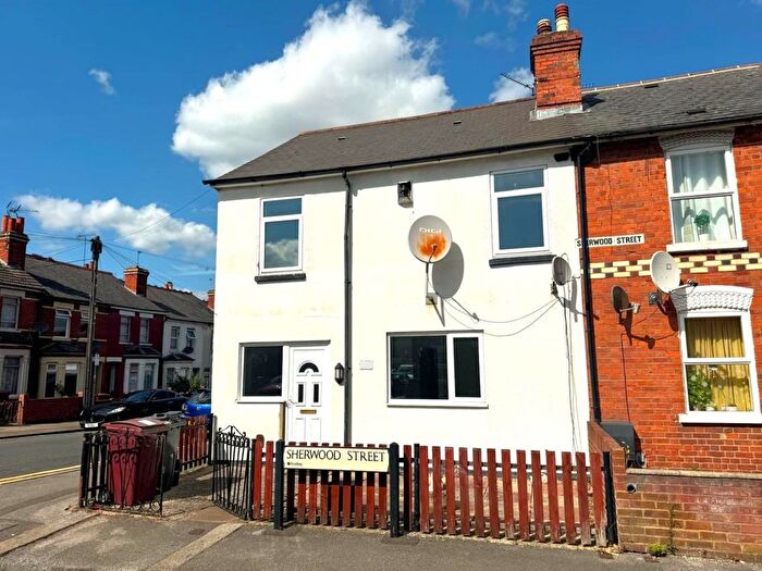 4 Bedroom Semi-Detached House To Rent In Sherwood Street, Reading, RG30