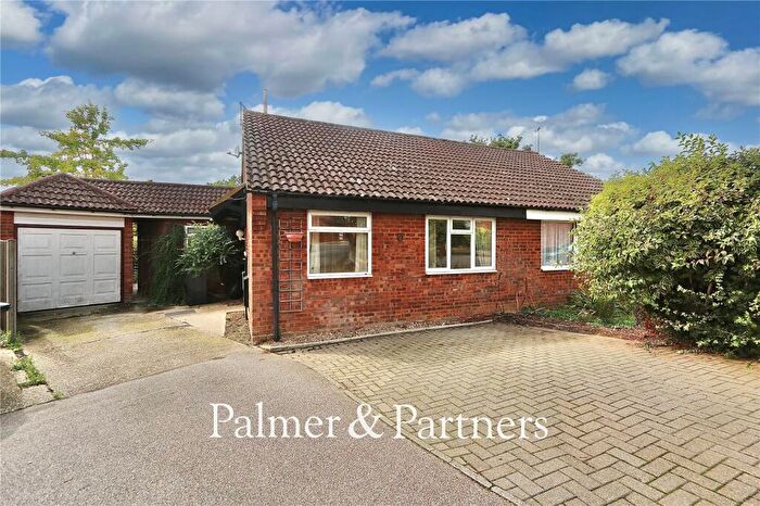 3 Bedroom Semi Detached House For Sale In Acorn Close, Ipswich, Suffolk, IP2