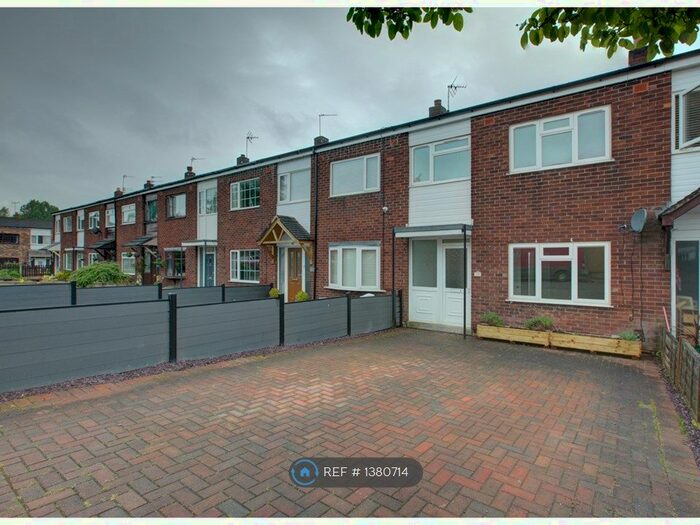 3 Bedroom Terraced House To Rent In Turnock Street, Macclesfield, SK11