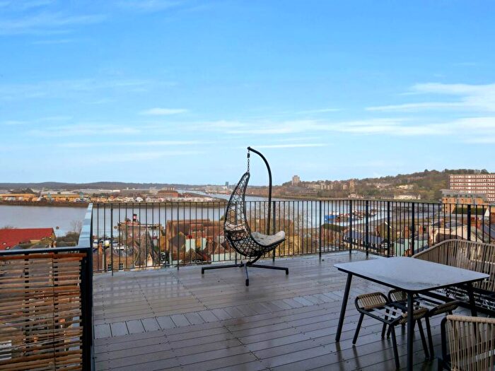 1 Bedroom Apartment To Rent In Bishops Court, St Bartholomews Place, New Road Rochester, ME1