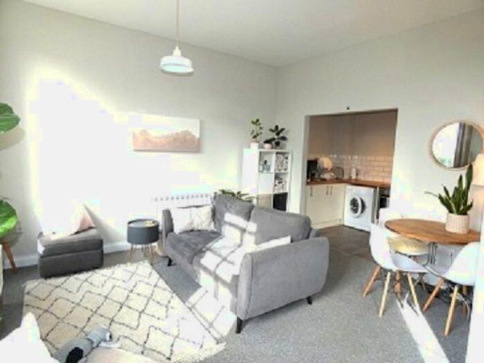 2 Bedroom Flat To Rent In London Road, Charlton Kings, Cheltenham, GL52