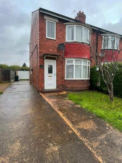 3 Bedroom Semi-Detached House To Rent In Ingelborough Drive, Sprotbrough, Doncaster, DN5