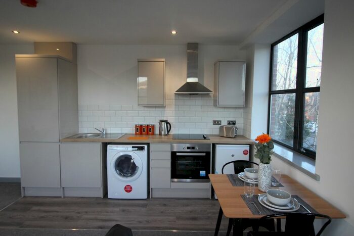 1 Bedroom Flat To Rent In Heelis Street, Barnsley, South Yorkshire S70