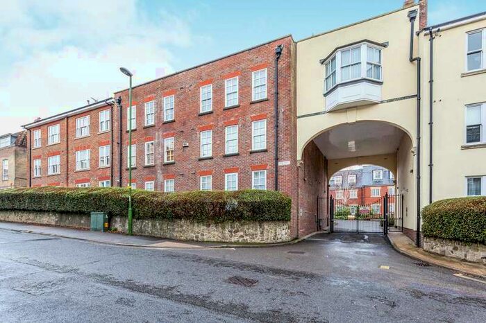 2 Bedroom Property To Rent In Boltro Road, Haywards Heath, RH16