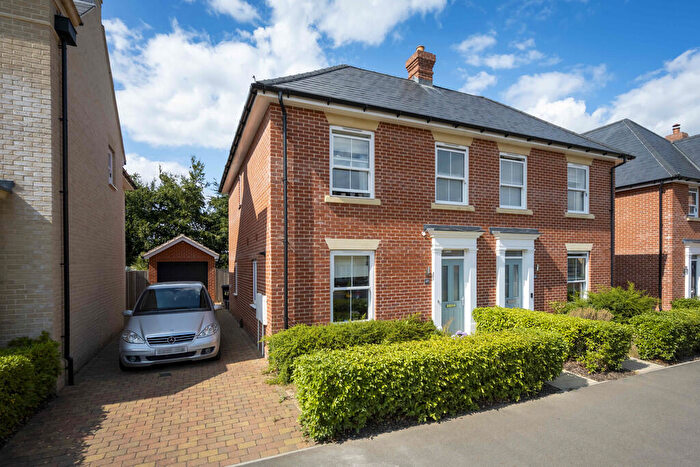 3 Bedroom Semi-Detached House For Sale In The Avenue, Lawford, Manningtree, CO11