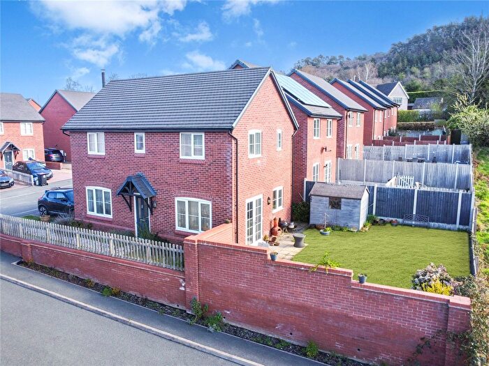 3 Bedroom Detached House For Sale In Sandhurst Way, Nesscliffe, Shrewsbury, Shropshire, SY4