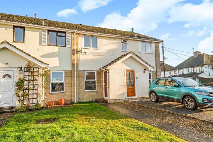 2 Bedroom House For Sale In New Road, Woodstock, OX20