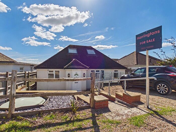 3 Bedroom Detached House For Sale In Findon Avenue, BN2