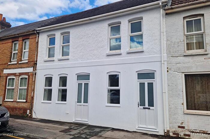 3 Bedroom Maisonette To Rent In Mansfield Road, Lower Parkstone, Poole, BH14