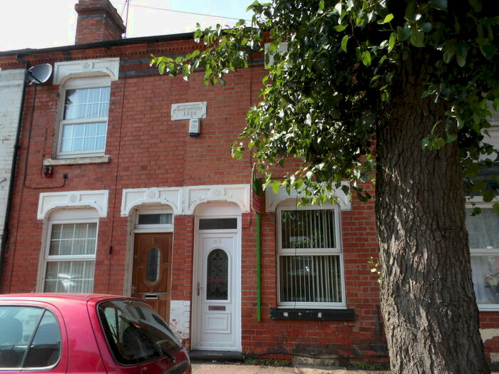 3 Bedroom House To Rent In Zulu Road, Basford, NG7