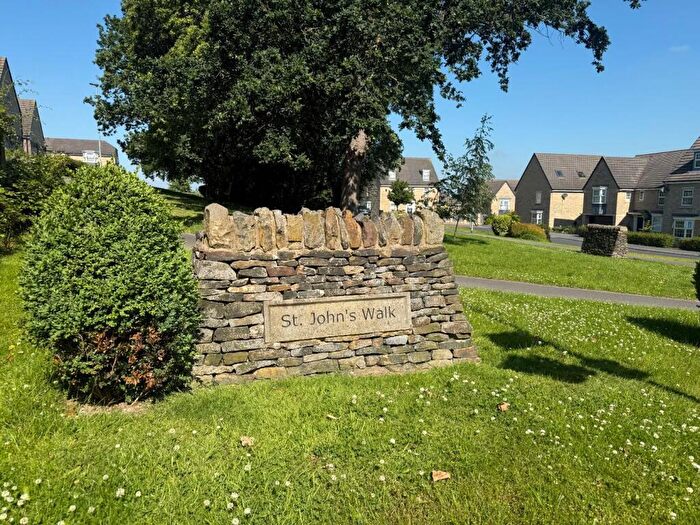 3 Bedroom Semi Detached House For Sale In Church Drive, Hoylandswaine, S36
