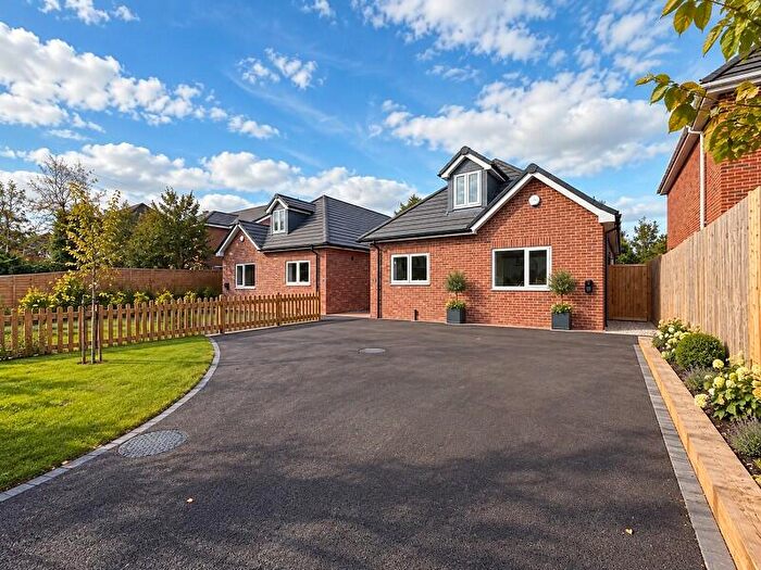 3 Bedroom Detached House For Sale In Avenue Road, New Milton, Hampshire., BH25