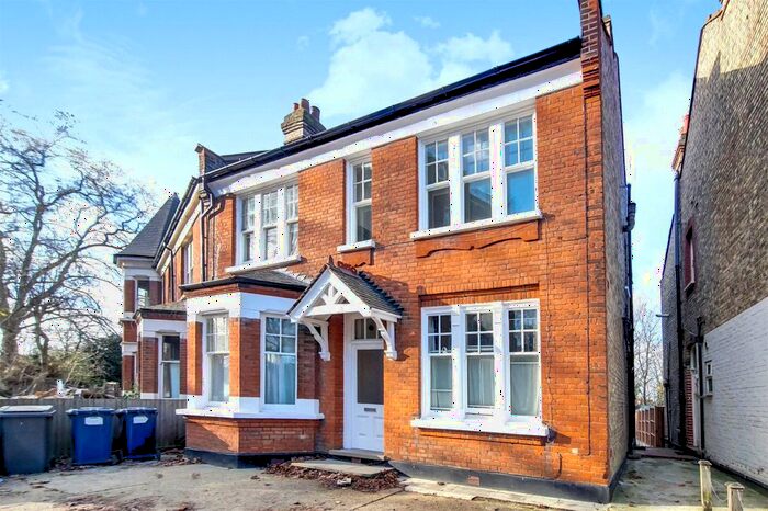 1 Bedroom Flat For Sale In The Grove, London, N3