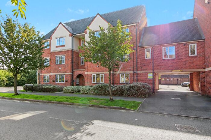 1 Bedroom Flat For Sale In Caroline Court, Burton-On-Trent, DE14