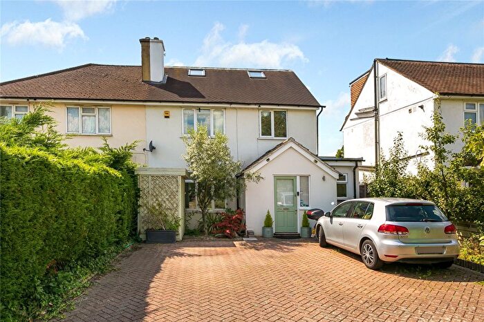 4 Bedroom Semi-detached House To Rent In Uxbridge Road, Hampton Hill, TW12