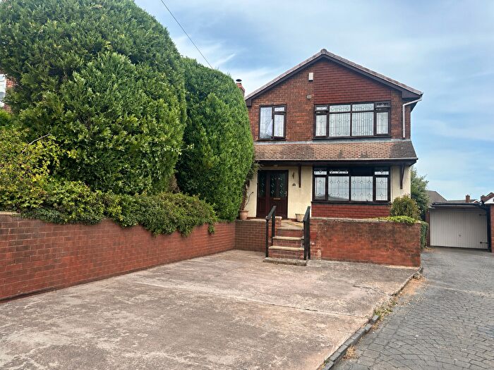 3 Bedroom Detached House For Sale In Bracken Hill Road, Burntwood, WS7