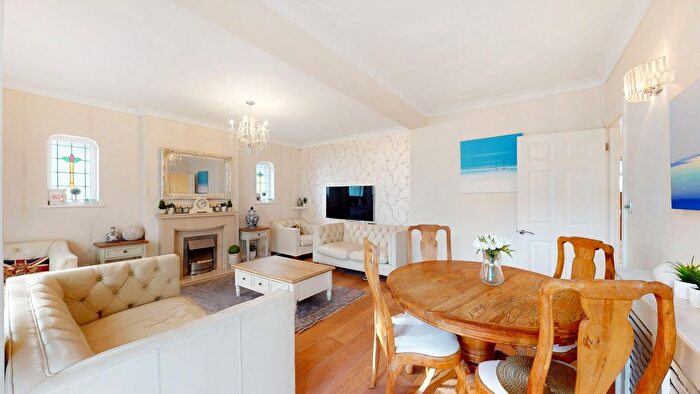 5 Bedroom Detached Bungalow For Sale In Keswick Gardens, Ruislip, Greater London, HA4