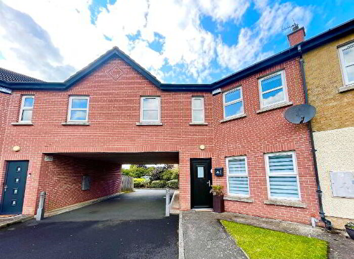 4 Bedroom Mid TownHouse For Sale In Hopefield Gardens, Portrush, BT56