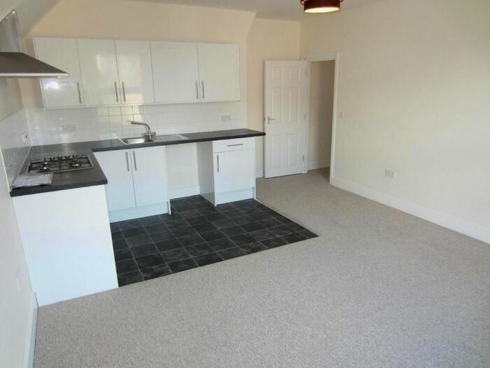 2 Bedroom Flat To Rent In Heath Square, Boltro Road, Haywards Heath, RH16