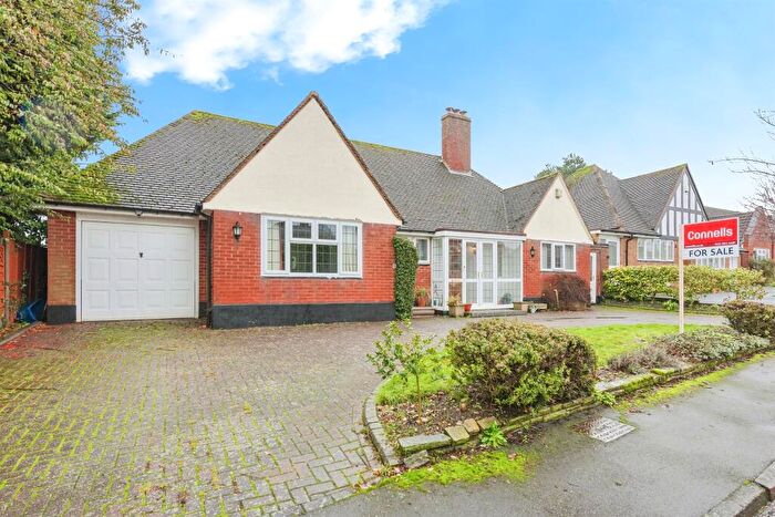 3 Bedroom Detached Bungalow For Sale In Finstall Close, Sutton Coldfield, B72