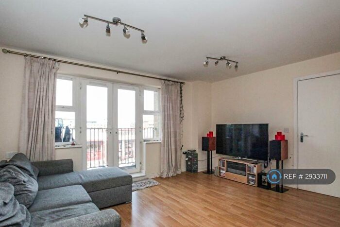 1 Bedroom Flat To Rent In The Academy, Luton, LU1