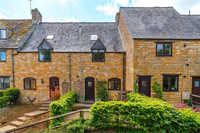 3 Bedroom Terraced House For Sale In Wolds End Close, Chipping Campden, Gloucestershire, GL55