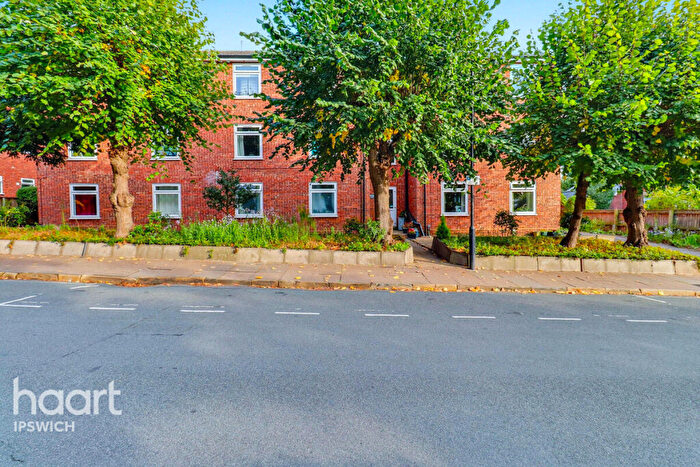 2 Bedroom Flat For Sale In Warrington Road, Ipswich, IP1
