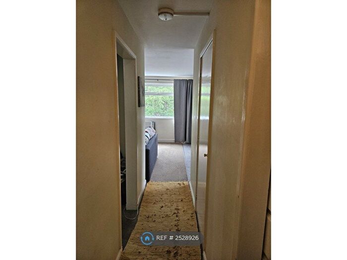 Studio To Rent In Winchester Court, Romsey, SO51