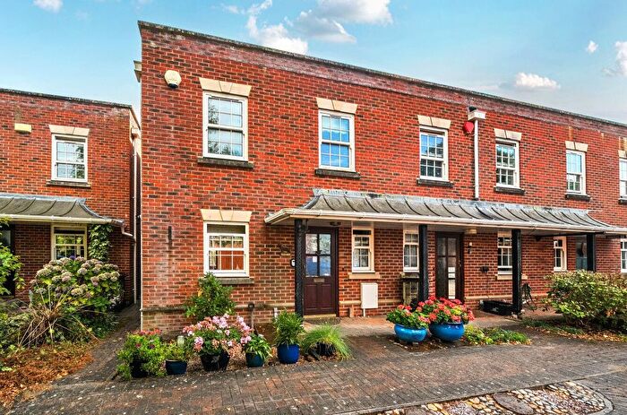 3 Bedroom Terraced House For Sale In Atkinson Close, Barton On Sea, New Milton, BH25