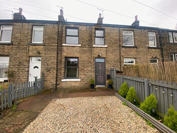 2 Bedroom Terraced House To Rent In Underbank Old Road, Holmfirth, HD9