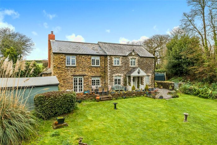 3 Bedroom Property For Sale In Grampound, Truro, Cornwall, TR2