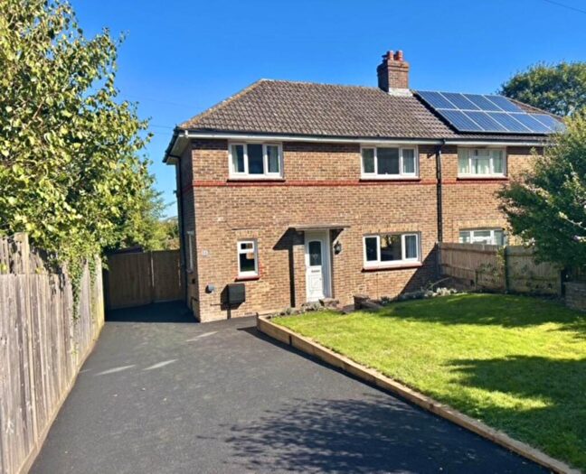 3 Bedroom Semi-Detached House For Sale In Middle Way, Lewes, BN7