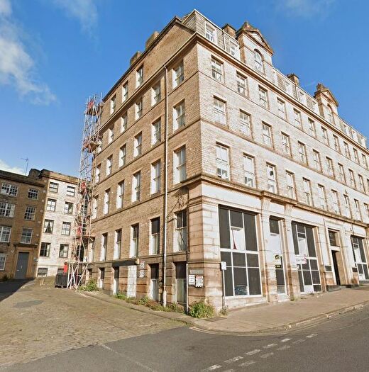 Studio To Rent In Cheapside, Bradford, BD1