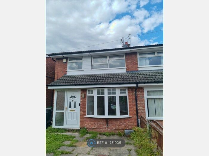 3 Bedroom Semi-Detached House To Rent In Gawsworth Close, Timperley, Altrincham, WA15