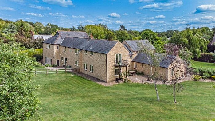 5 Bedroom Detached House For Sale In High Street South, Tiffield, Towcester Northamptonshire, NN12