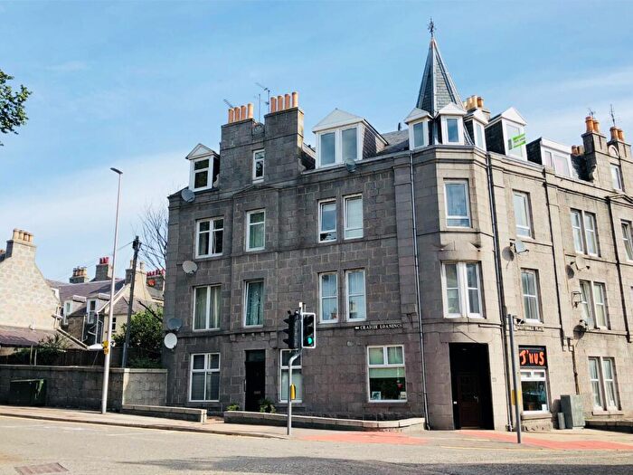 1 Bedroom Flat To Rent In Craigie Loanings, Top Floor Right, City Centre, Aberdeen, AB25