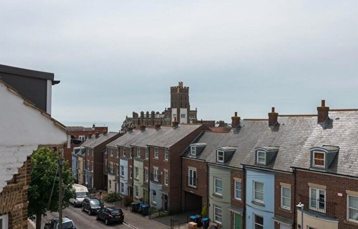 1 Bedroom Flat To Rent In Albion Road, Ramsgate, Kent, CT11
