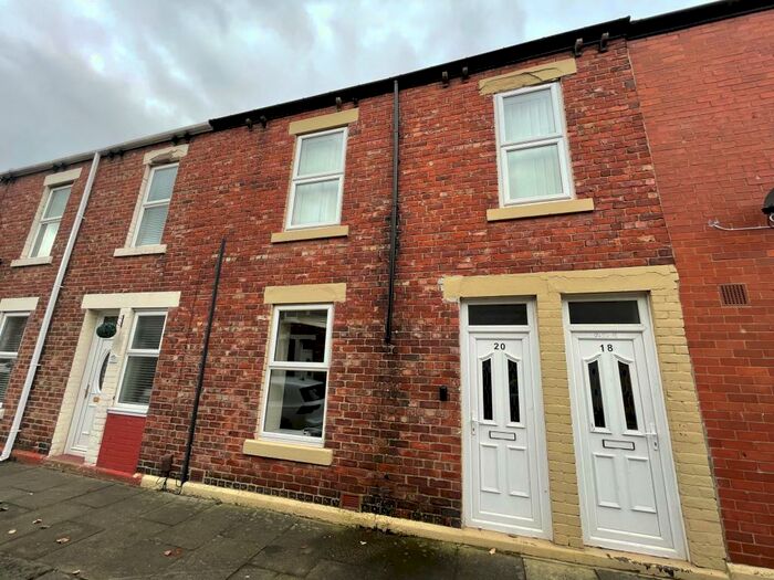 1 Bedroom Ground Flat To Rent In Percy Street, Jarrow, Tyne And Wear, NE32