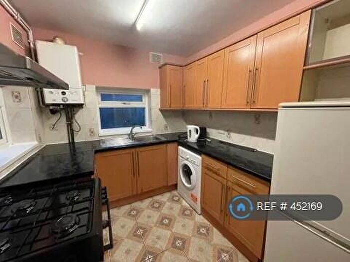 4 Bedroom Terraced House To Rent In Vincent Road, Sheffield, S7