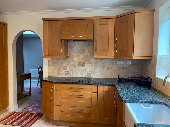 2 Bedroom Flat To Rent In Barrack Lane, Nottingham, NG7