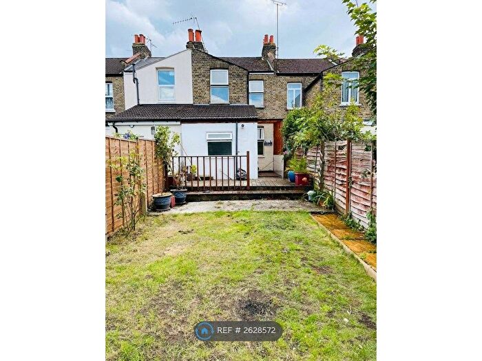 4 Bedroom Terraced House To Rent In Sorrento Road, Sutton, SM1