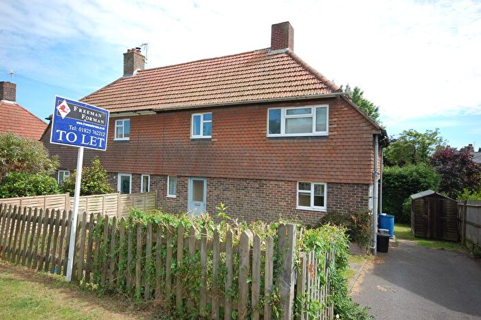 3 Bedroom Property To Rent In Cricketfield, Lewes, BN8