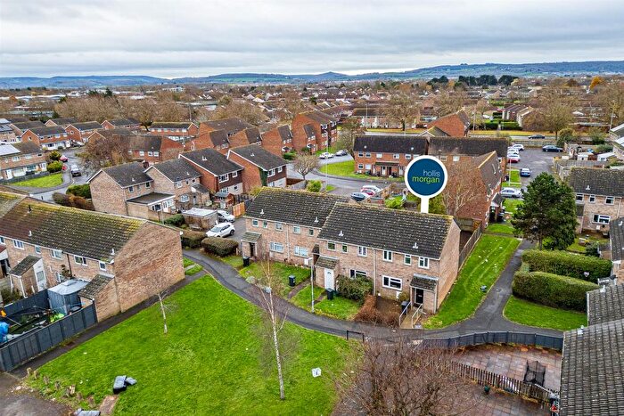 3 Bedroom Semi-Detached House For Sale In Courtenay Walk, Weston-Super-Mare, BS22