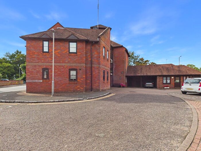 2 Bedroom Apartment For Sale In Town Bridge Court, Chesham, HP5