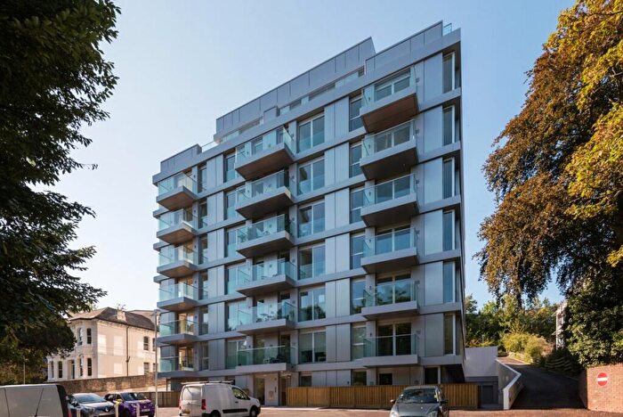 2 Bedroom Flat To Rent In Central Park, Brighton, BN1