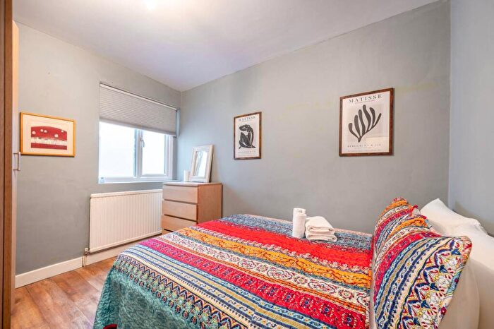 1 Bedroom Flat To Rent In Gowan Road, Willesden, London, NW10