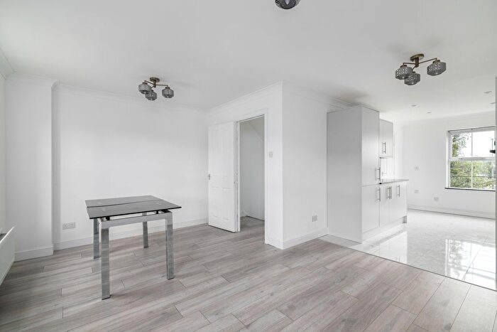 4 Bedroom End Terrace House To Rent In Compton Close, London, NW11