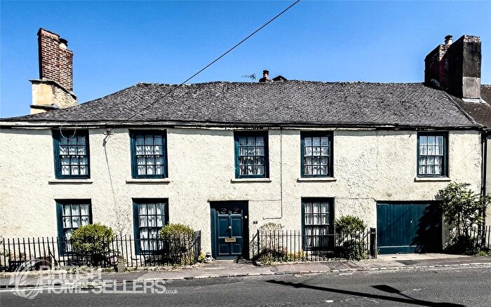 4 Bedroom Semi Detached House For Sale In Wotton Road, Kingswood, Wotton-Under-Edge, Gloucestershire, GL12