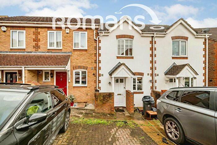 2 Bedroom Terraced House To Rent In Wheelers Park, High Wycombe, HP13